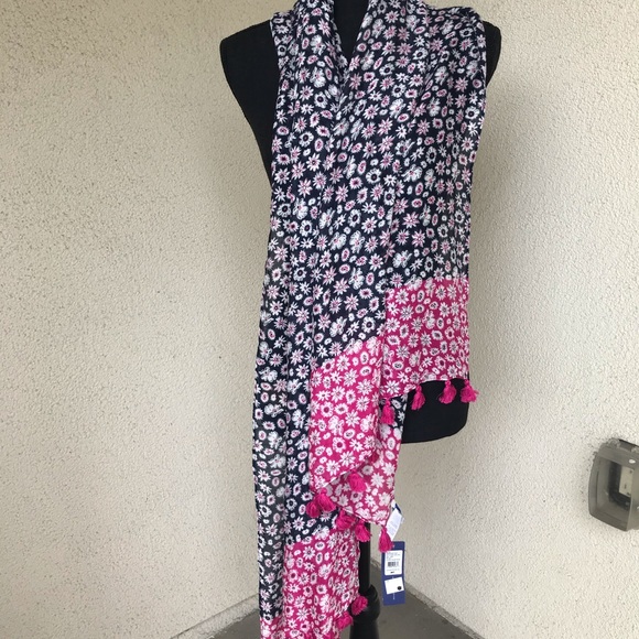 Scarf - Picture 4 of 5